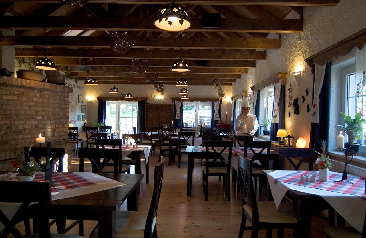 Logis L Auberge Gutshof Bischofswerda Dış mekan fotoğraf